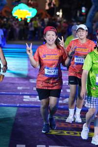 BIB: 3693, 3677, 201
                            <button type="button" onclick="openModal(26262220)" class="btn btn-primary btn-sm float-right btn-popup" data-toggle="modal" data-target=".modal-high-quality">
                        <i class="fas fa-shopping-cart"></i> Add to Cart
                    </button>
                                            <button type="button" onclick="isThisMe(26262220, true)" class="btn btn-success btn-sm float-right btn-popup btn-isme hidden" data-toggle="tooltip" data-placement="bottom" title="นี่คือรูปของคุณใช่ไหม คลิกที่นี่เพื่อเอาเข้าอัลบั้ม">
                        <i class="fas fa-plus"></i> Add to album
                    </button>
                    <button type="button" onclick="isThisMe(26262220, false)" class="btn btn-warning btn-sm float-right btn-popup btn-isnotme hidden">
                        <i class="fas fa-ban"></i> Remove from album
                    </button>